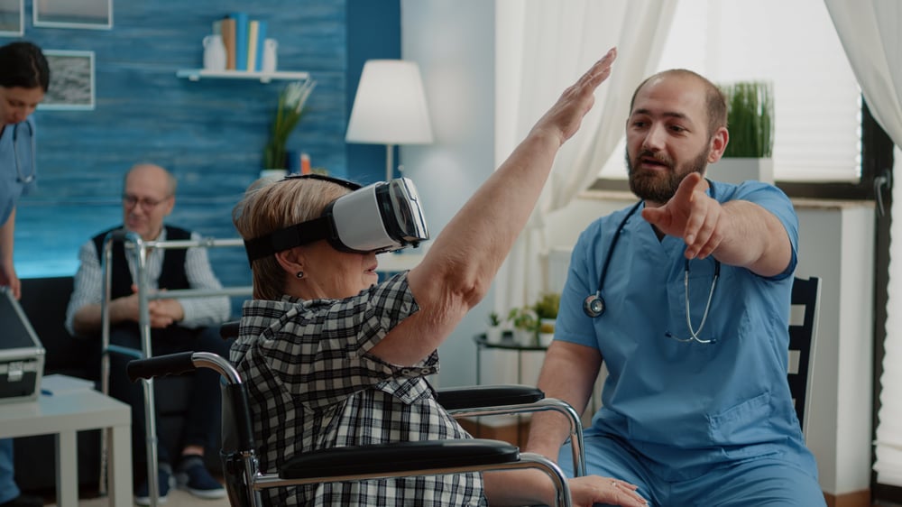 Il cielo in una stanza: la realtà virtuale al servizio degli anziani